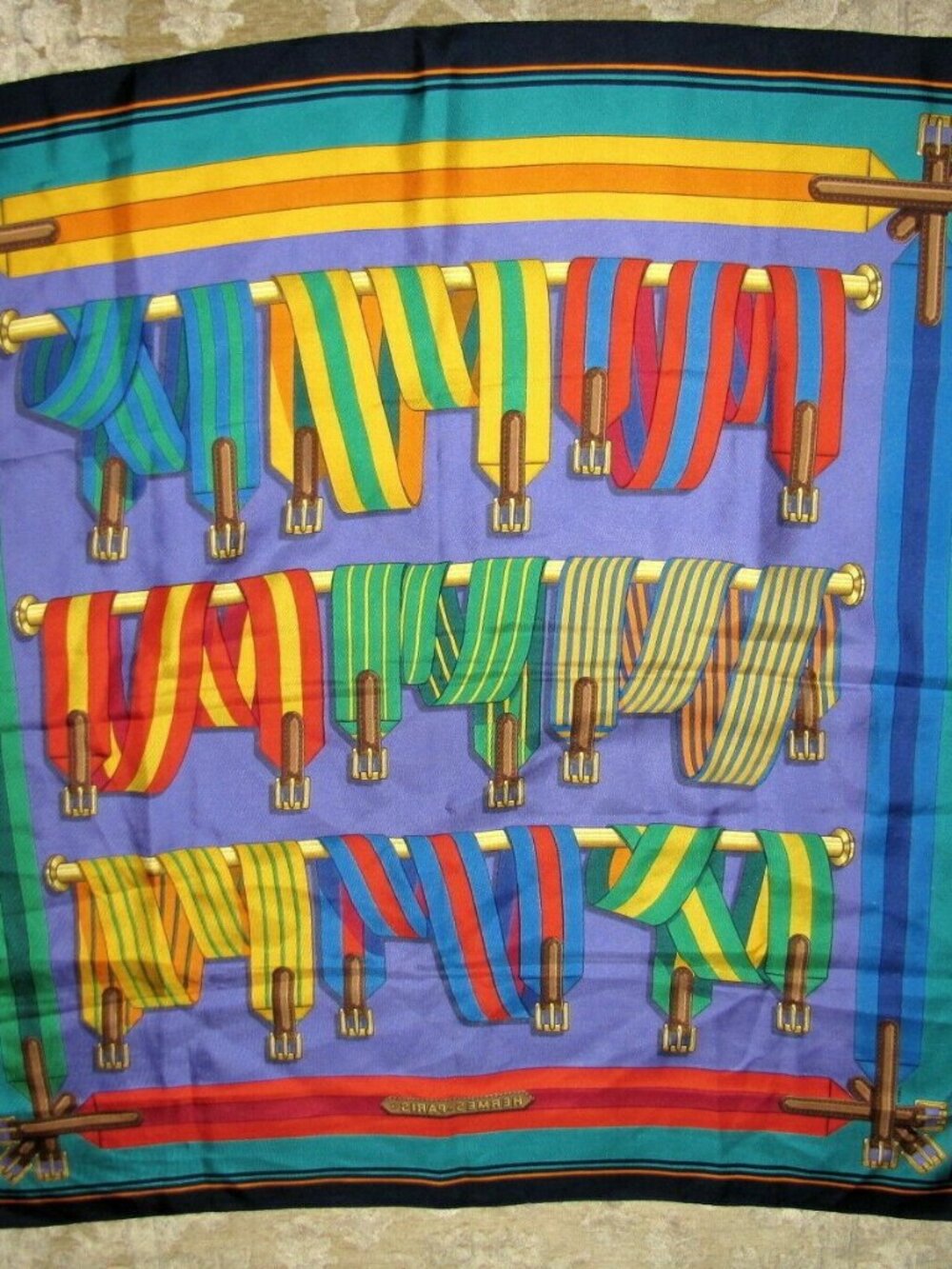 Like New Vintage HERMES Scarf - Picture 6 of 8